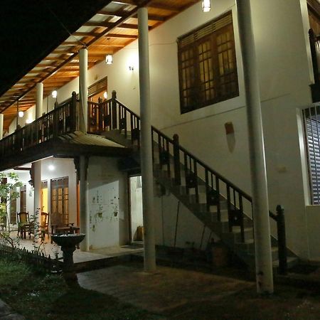 Omee Guest Bed & Breakfast Mirissa Luaran gambar