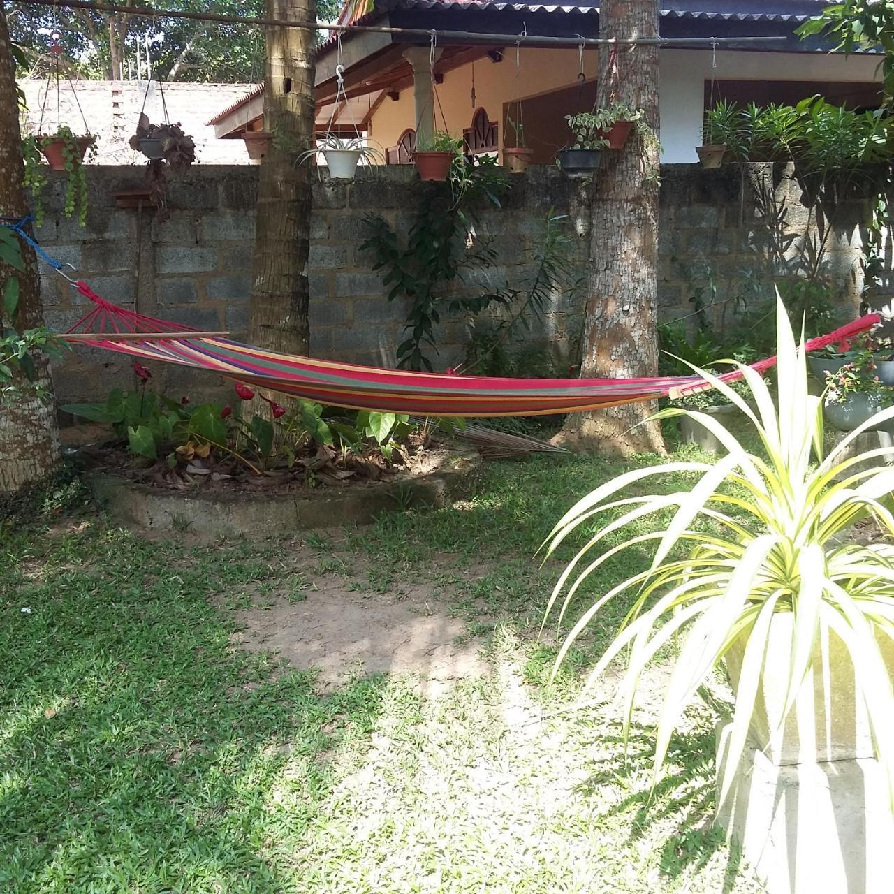 Omee Guest Bed & Breakfast Mirissa Luaran gambar